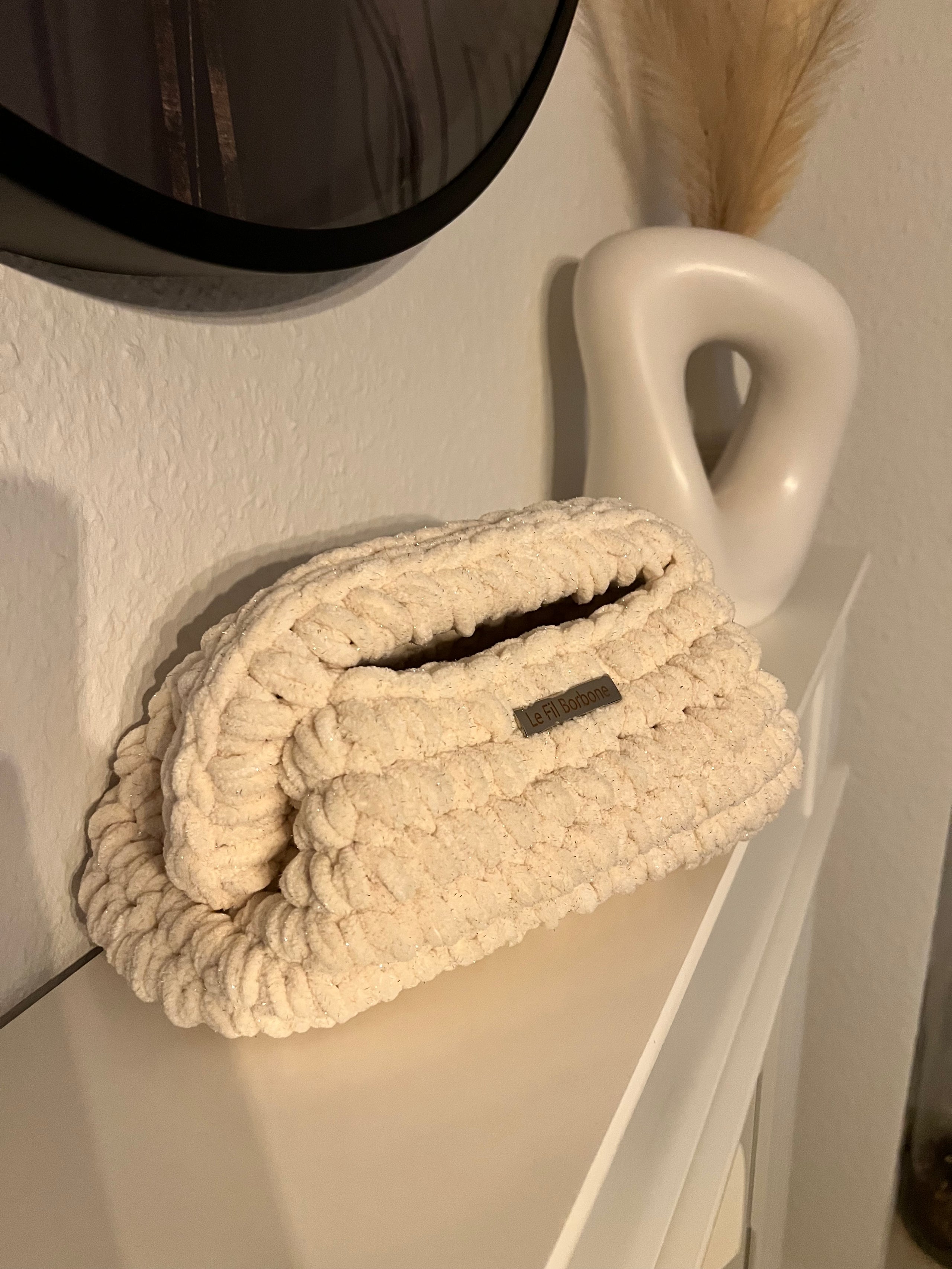 Clutch Cozy