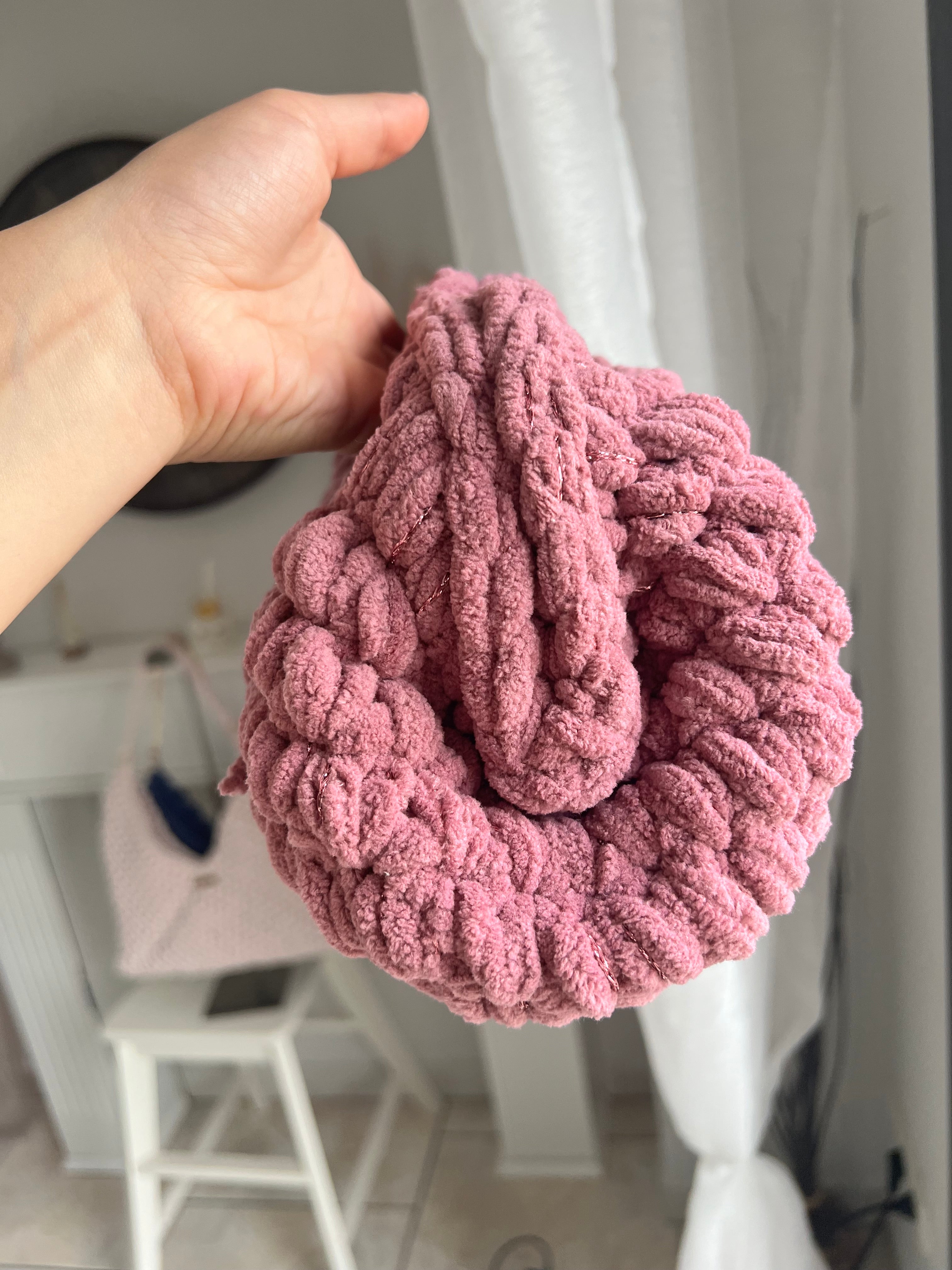 Cozy Clutch Pink