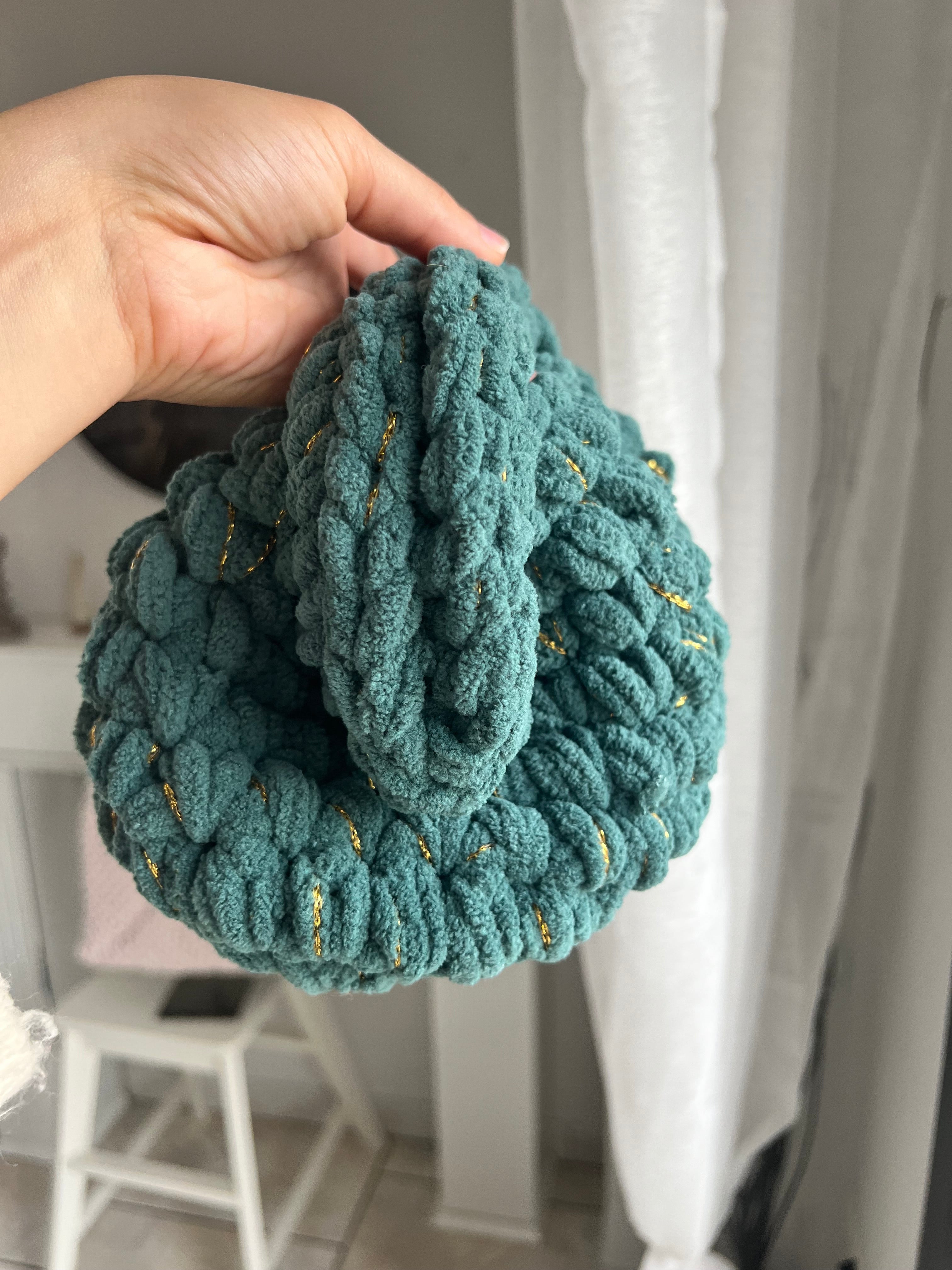 Cozy Clutch Green/Gold