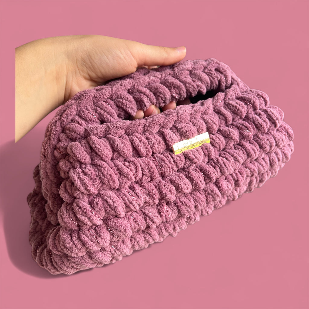 Cozy Clutch Pink